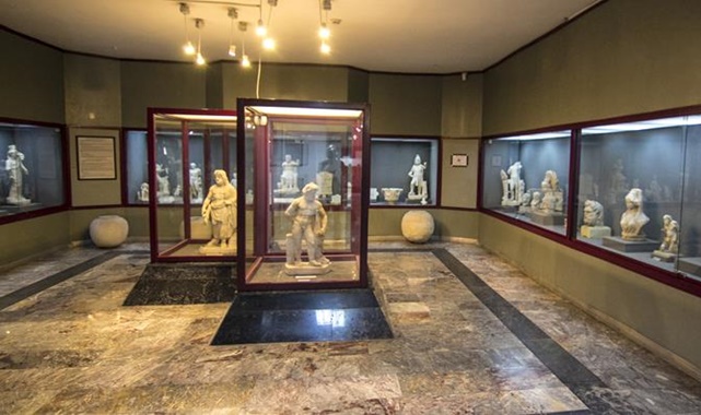 afyon müzesi çalışma saatleri