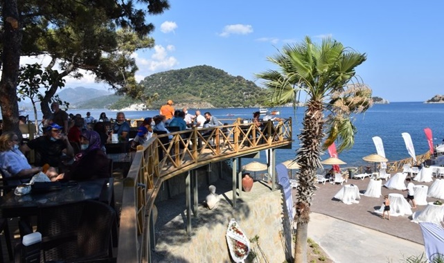 marmaris içmeler plajı şezlong ücretleri