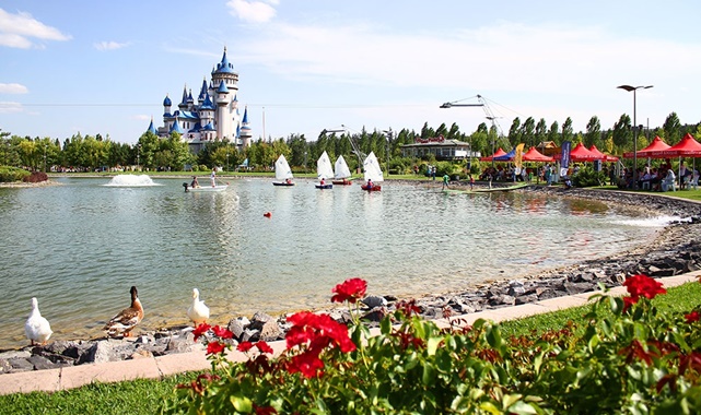 sazova parkı nerede