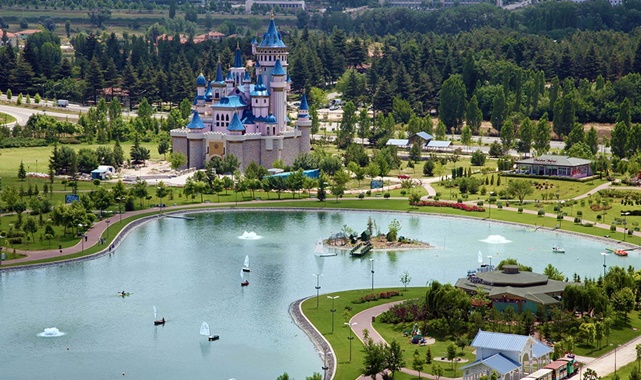 sazova parkı ziyaret saatleri