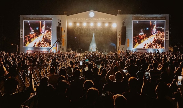 erzurum kültür yolu festivali 2024 sanatçıları
