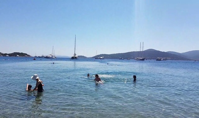 bodrum türkbükü halk plajı özellikleri