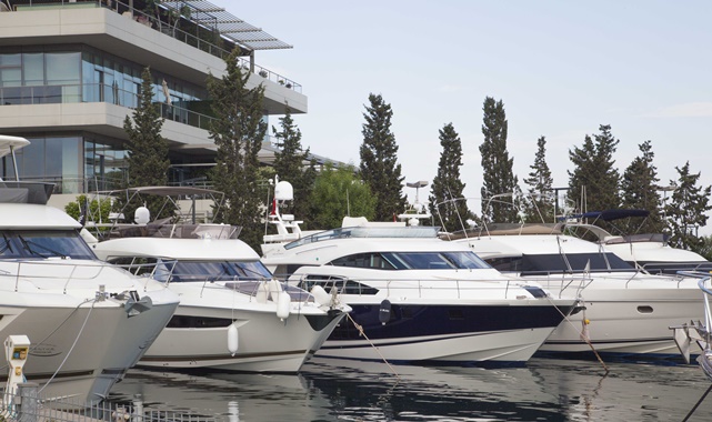 ataköy marina açık hava sahnesi