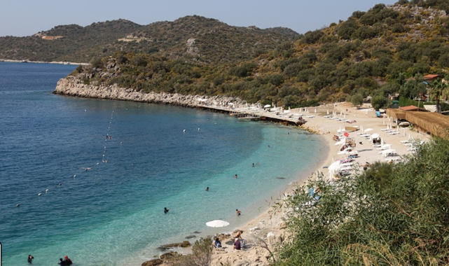 kaş belediyesi halk plajı şezlong fiyatları 2024