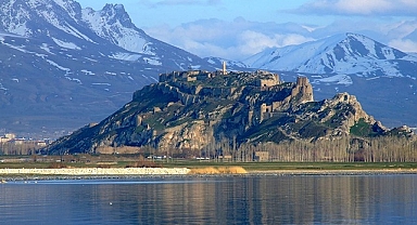 Van kalesi giriş ücreti 2024