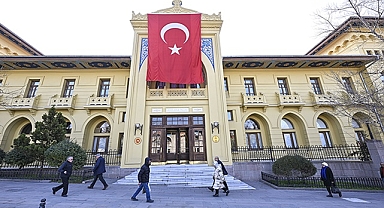 Ankara Palas müzesi 18 yaş altı ziyaretçilerle ilgili duyuru!
