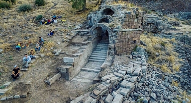 Aigai Antik Kenti kazılarına gönüllü destek!