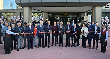 İki günde iki otel açtı