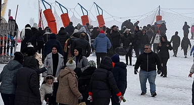 Yarıyıl tatili öncesi fiyatları yüzde 50 düşürdüler