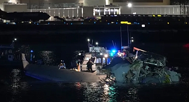 Yolcu uçağı helikopterle çarpıştı: İlk belirlemelere göre 18 ölü!