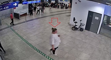 Antalya Havalimanı'nda terk edilen Rus bebek için harekete geçtiler