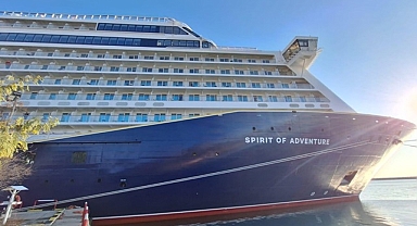 Yılın ilk kruvaziyer gemisini karşıladı