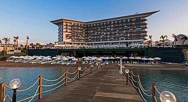 2 otelinde aynı gün sezonu açtı