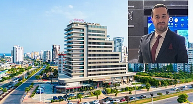 Resepsiyonist olarak başladı, 3 otelin yöneticisi oldu