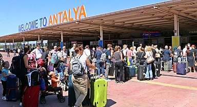 Antalya'nın Rus turist sayısı neden düşüyor?