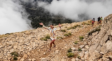 Dünya Antalya’nın zirvesine uçuyor