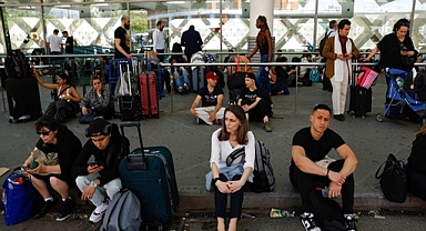 Kesintiler turizmi de vurdu.. OHAL ilan etti