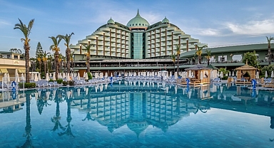 Antalya'nın ünlü oteli rekor sürede yenilendi... İsmi değişti