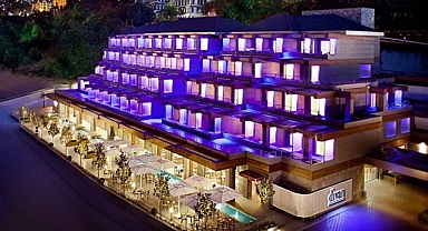 Bir Divan oteli daha kapanıyor