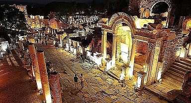 Efes gece müzesi 2025 ne zaman başlıyor?