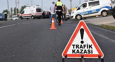 Tur otobüsü ile yolcu otobüsü çarpıştı: 1'i ağır 27 yaralı!