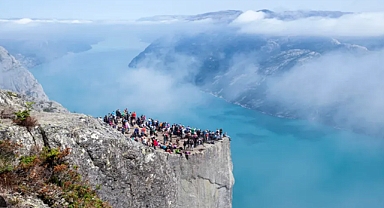 Bir ülke daha aşırı turizme karşı turist vergisi getiriyor!