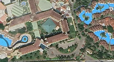 Fubol sahasına havuz yapılan 5 yıldızlı otel tahliye ediliyor!