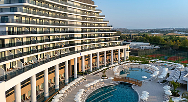 Antalya'nın ünlü oteline 50 milyon euro yatırımla 202 süit oda ekledi