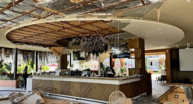 Restoran tavanındaki malzeme düştü: 5 turist yaralı!