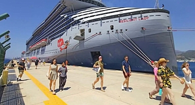 2 bin 606 turistle geldi 