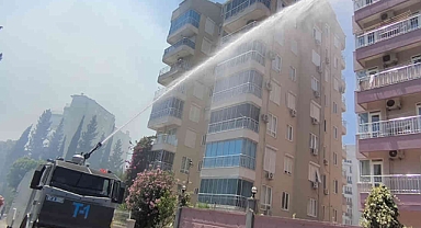 Antalya'da otel ve evleri hızlı müdahale kurtardı