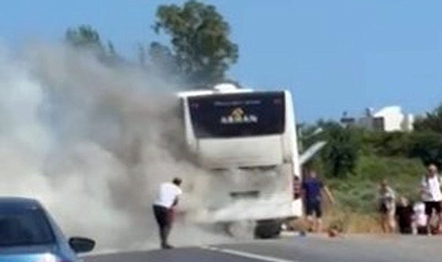 Antalya'da turist dolu otobüste yangın!