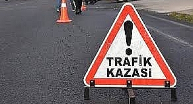 Turistleri taşıyan minibüs devrildi: 7 yaralı!