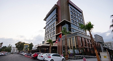 Antalya'nın kalbindeki lüks otel icradan satışta... İşte fiyatı!