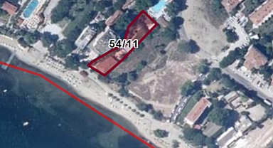 Denize sıfır otel arsası icradan 76 milyon liraya satılık!