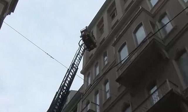 İstanbul'da otelde korkutan yangın!