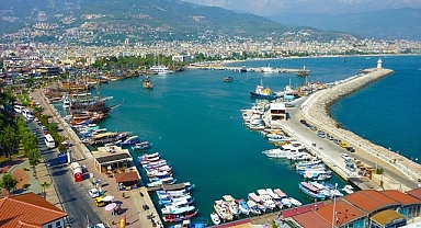 Antalya'da iki turistik ilçede Kasım tatili yüzde 25 ucuzladı