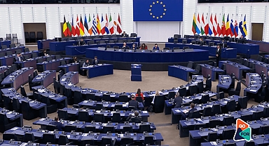 Avrupa Parlamentosu'ndan 'vizesiz seyahat' için yeni karar!