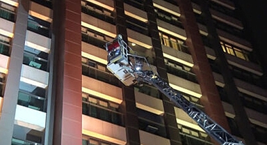 İstanbul'da 27 katlı otelde yangın: 4 kişi hastaneye kaldırıldı