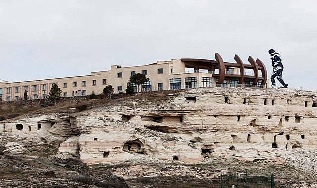 92 odalı Kapadokya oteli aylık 350 bin liraya belediyeden kiralık!