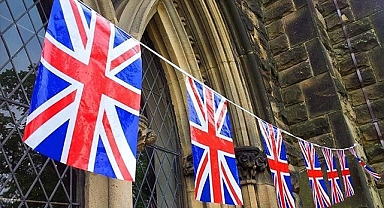 İngiltere'den Türkiye'ye de seyahat uyarısı!