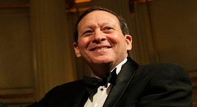 1450 otele sahip devi sarsan istifa!