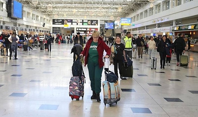 Antalya 2026'ya iki ana pazarda kayıpla başladı