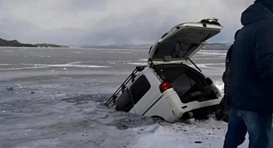 Buz kırıldı... Araçtaki 8 turist hayatını kaybetti