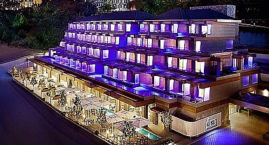 Eski Divan oteli binasının satış fiyatına 100 milyon lira zam!