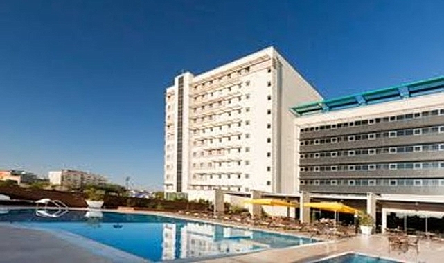 Ayrılık yaşanan iki otele genel müdür aranıyor