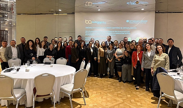 BookingAgora iftar davetinde hava yolu marka temsilcileriyle bir araya geldi