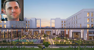 Açılışından bu yana çalıştığı Hilton otelinde genel müdürlüğe terfi etti