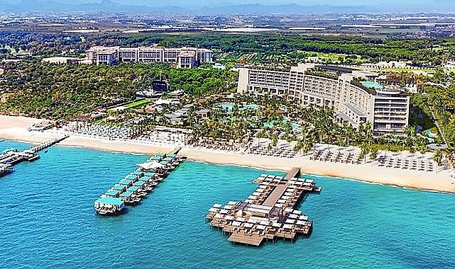 Antalya'nın rekor yatırımla hayata geçen oteli sezonu açtı