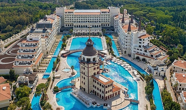Antalya'nın sembol oteli tamamen yenilenecek: Kapanacağı tarih belli oldu